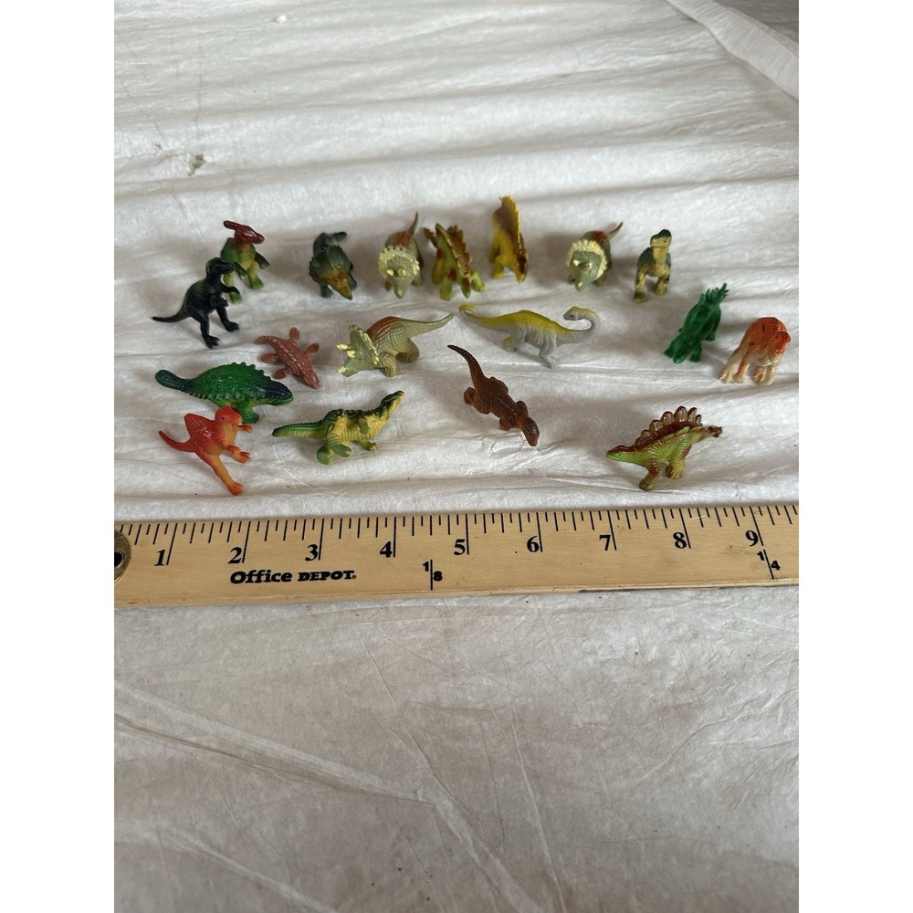 Dinosaurs miniatures plastic